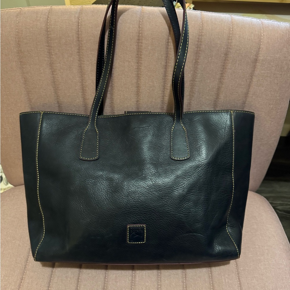 listing-status-banner